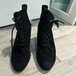 Easy Spirit Wedged Booties 9W